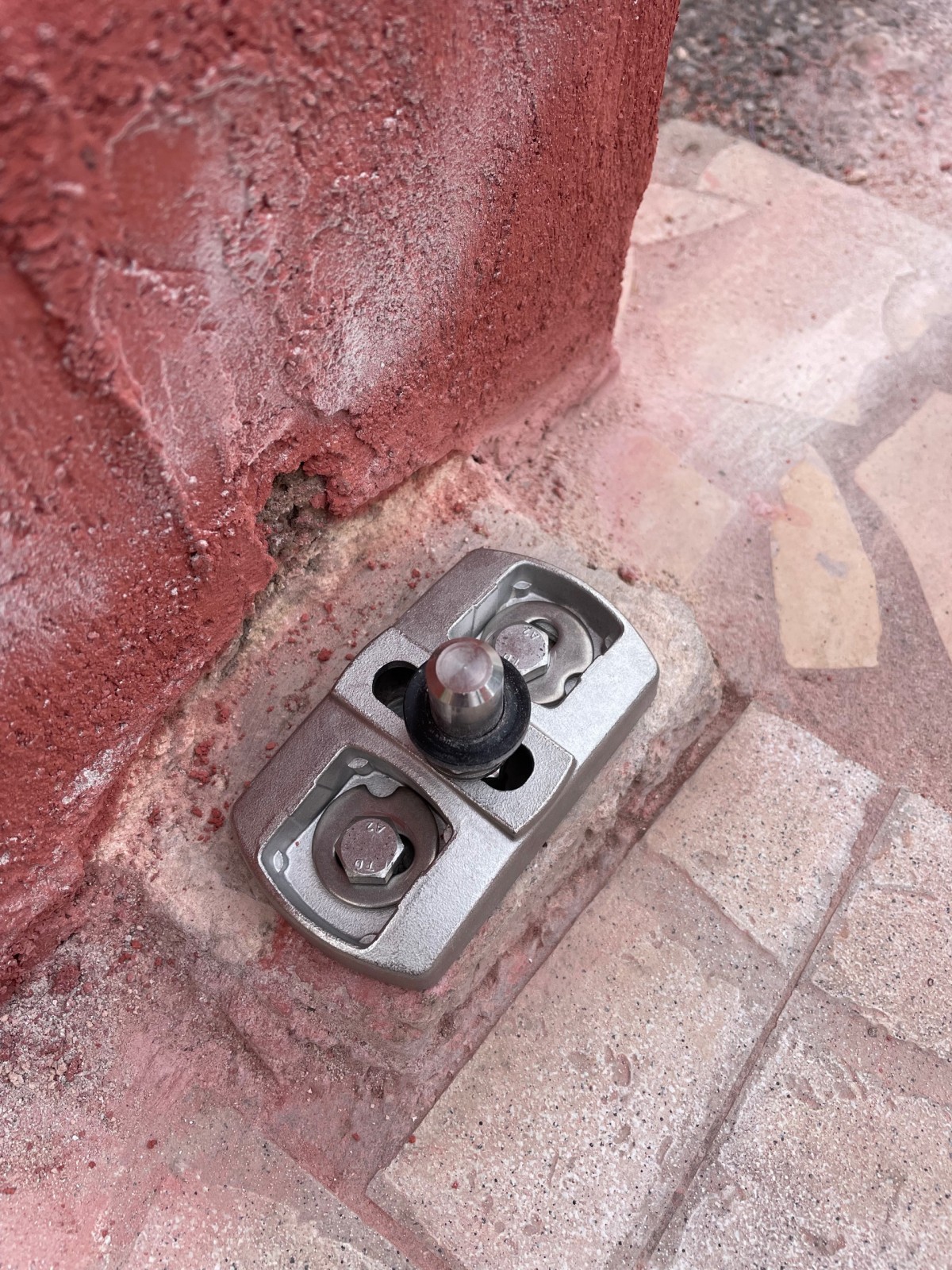 installation pivot au sol pour portillon alu design gris anthracite en renovation pour particulier domicilié 13012 marseille as13 septèmes