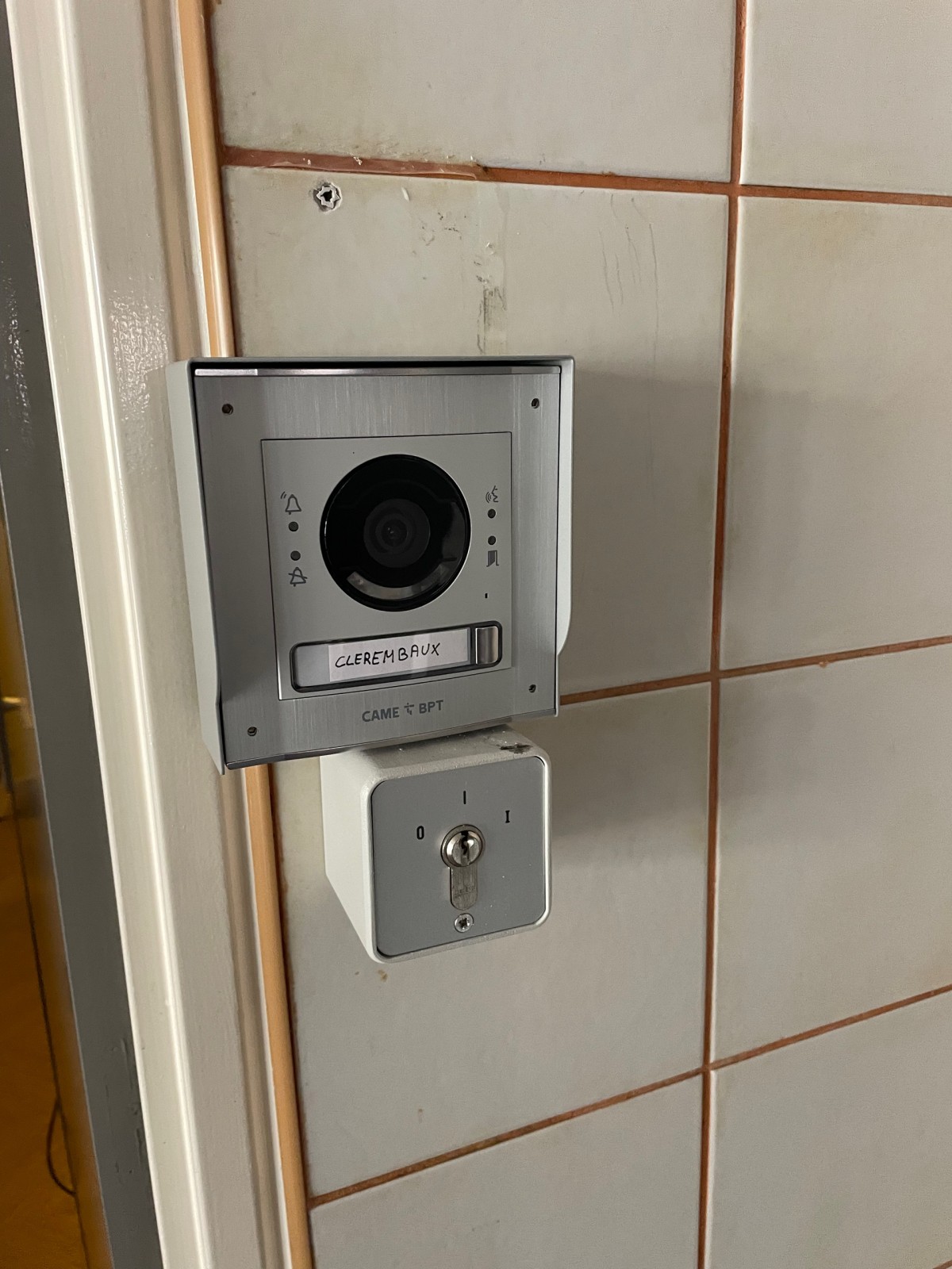 Remplacement d’interphone vidéo à Marseille par AS13