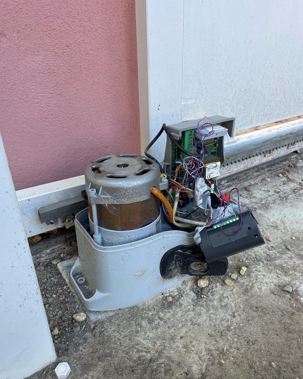 service de dépannage urgent portail battant et coulissant  par expert premium came automatisations services les pennes mirabeau sur septèmes marseille 13170 13240 13100 13090