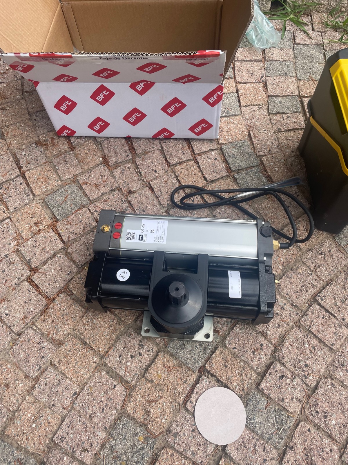 dépanneur et réparateur portail battant moteur enterré bft sub près de chez vous par le professionnel AS13dépannage septèmes entre aix en provence 13100 et marseille 13