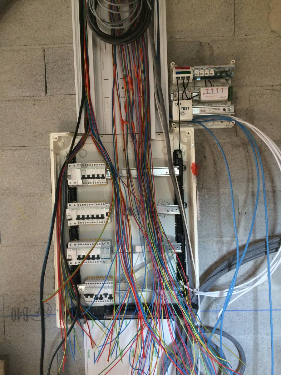 Electricité câblage tableau électrique général chateau-gombert