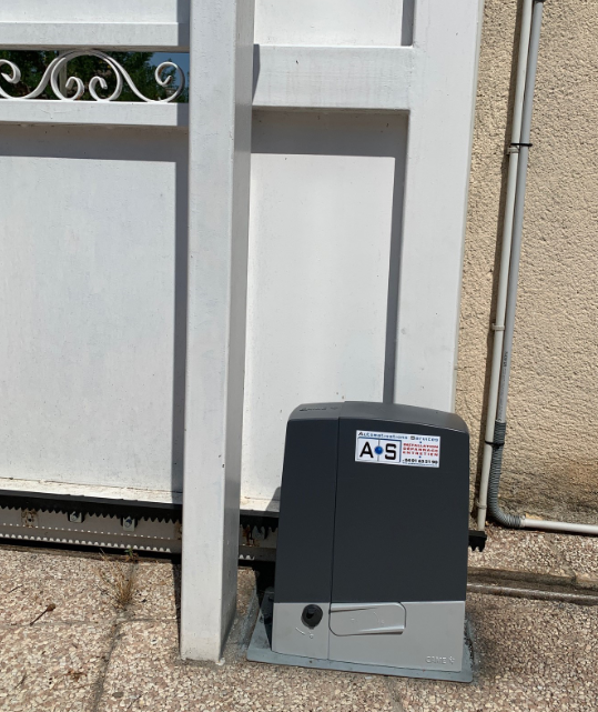 Dépannage moteur came bxv 600 kg pour portail coulissant sur Gignac la Nerthe par Automatisations Services
