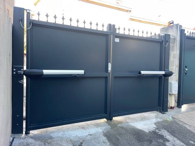 Les avantages du portail en aluminium pour votre propriété de Marseille