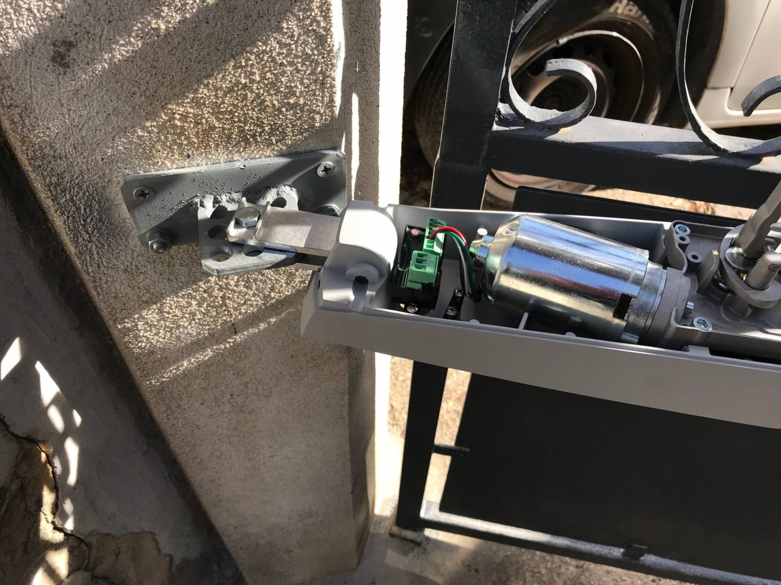 Moteur portail cassé diagnostic technique Automatisations Services 13