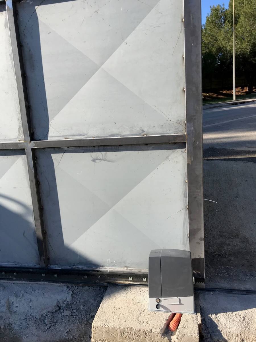 installation et mise en service d'un portail coulissant avec moteur came bxv à Marseille 13007