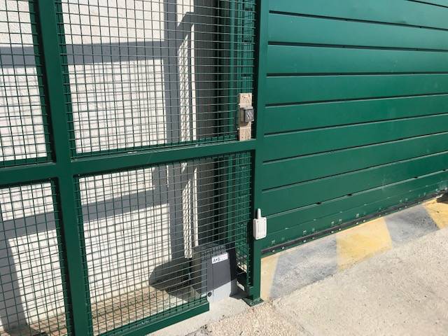 portail coulissant plein motorisé 1000kg idéal pour copropriété came septemes les vallons