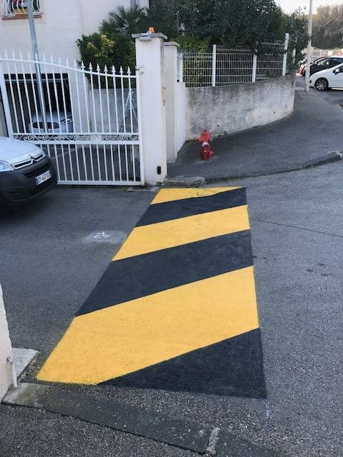 Zébrage pour portails coulissants et battants de résidences copropriétés sociétés entreprises marseillaises par Automatisations Services