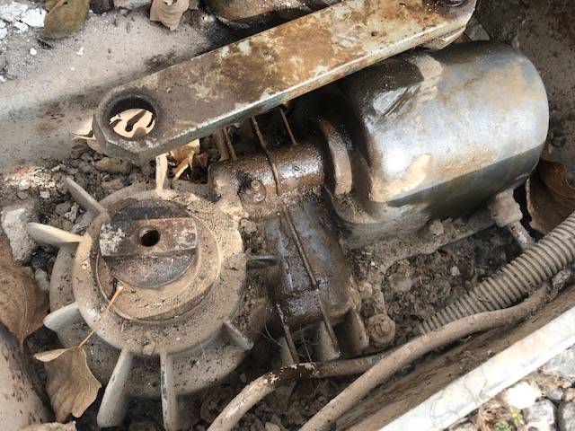 Moteur enterré au sol pour portail cassé intervention Automatisations Services 13