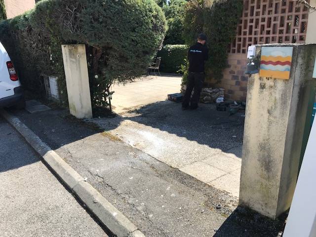 dépose portail bois et remplacement par portail aluminium battant Automatisations Services 13