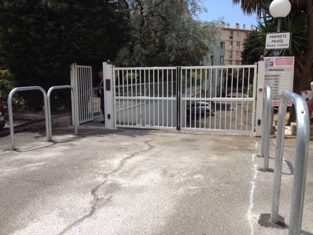 portail électrique résidentiel aux normes à Marseille