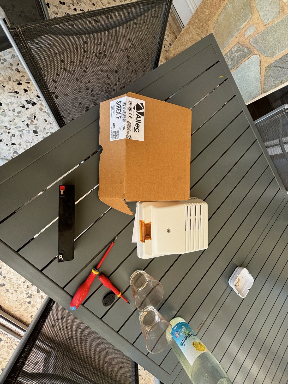 Remplacement de sirène pour alarme radio à Gardanne : intervention rapide et garantie