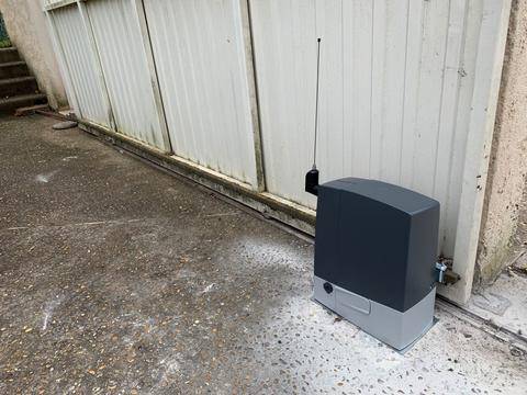 motorisation came de la gamme bxv pour portails coulissant installée par premium came Automatisations Services près d'aix en provence et marseille