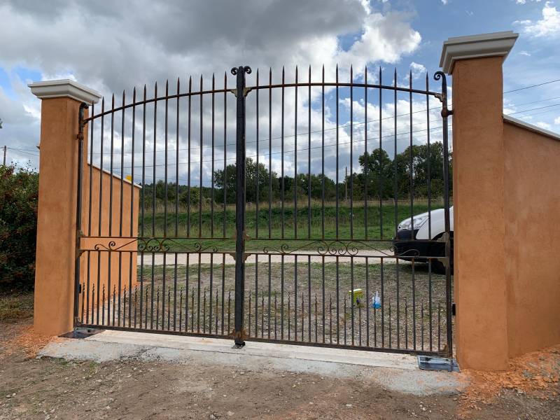 portail battant motorisé avec automatismes enterrés FROG-AE Came par expert Automatisations Services