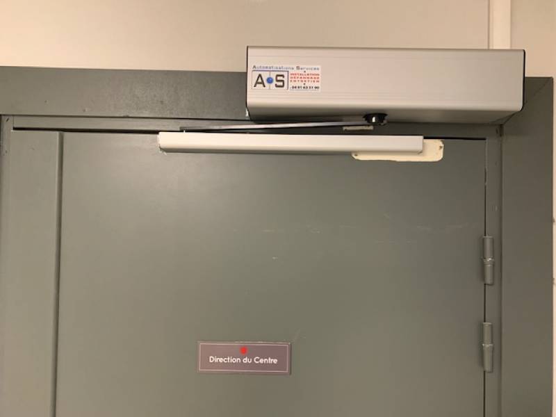 porte automatique brushless came mouvement rapide et silencieux installée par expert Automatisations Services près de Plan de campagne 13480