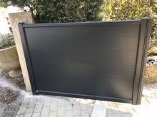 Installateur de portail aluminium battant manuel design contemporain à Cabriès 13480